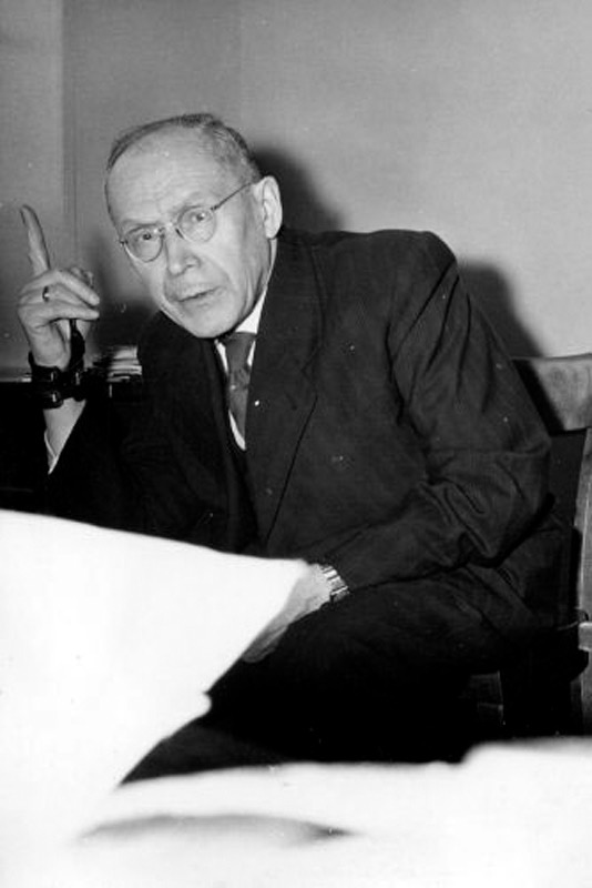 Herr Feinendegen sen.jpg